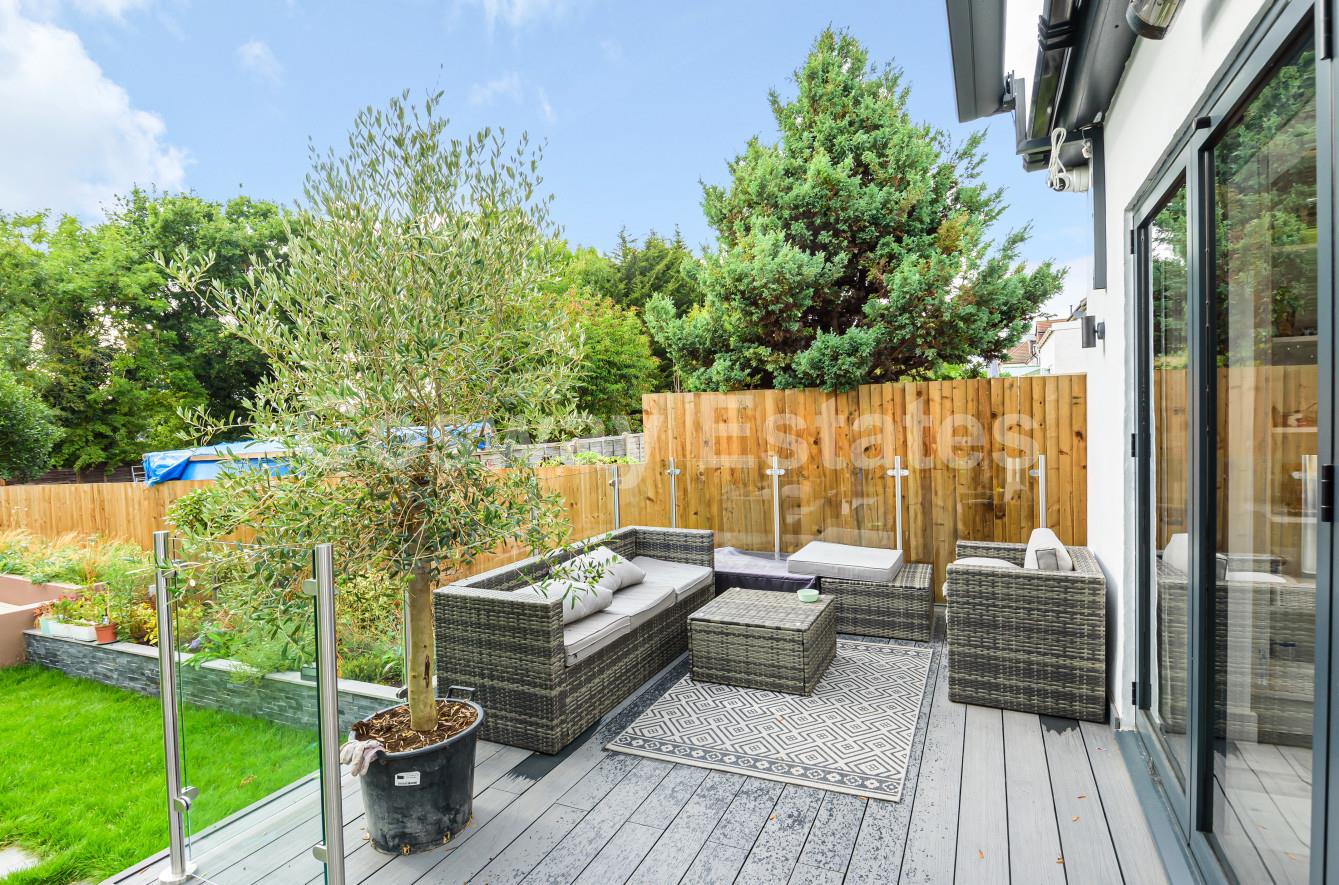 Millway, Mill Hill